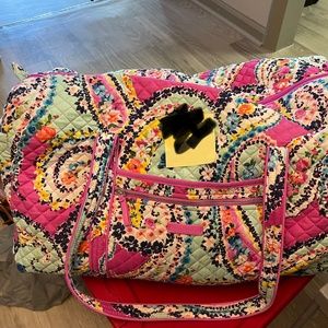 Large weekend vera Bradley bag!